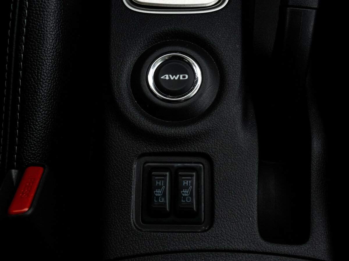 Mitsubishi Outlander с пробегом — 2014 год. Фото: #14