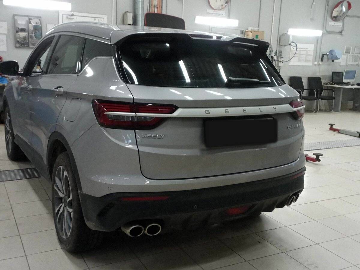 Geely Coolray с пробегом — 2023 год. Фото: #3