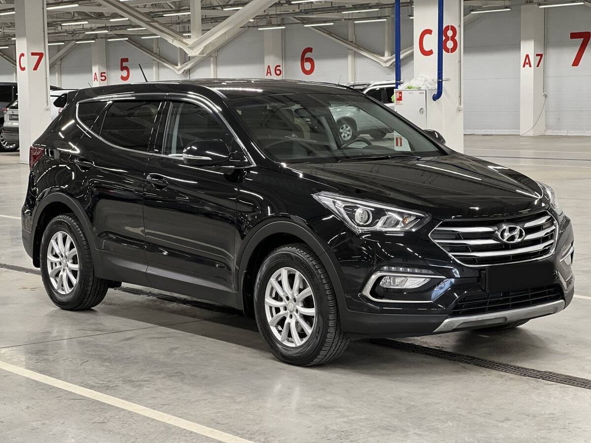 Hyundai Santa Fe с пробегом — 2015 год. Фото: #2