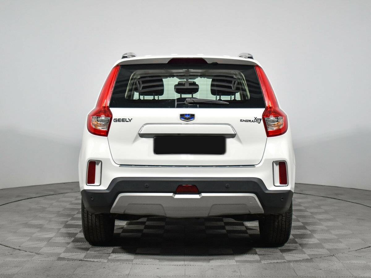 Geely Emgrand X7 с пробегом — 2018 год. Фото: #4
