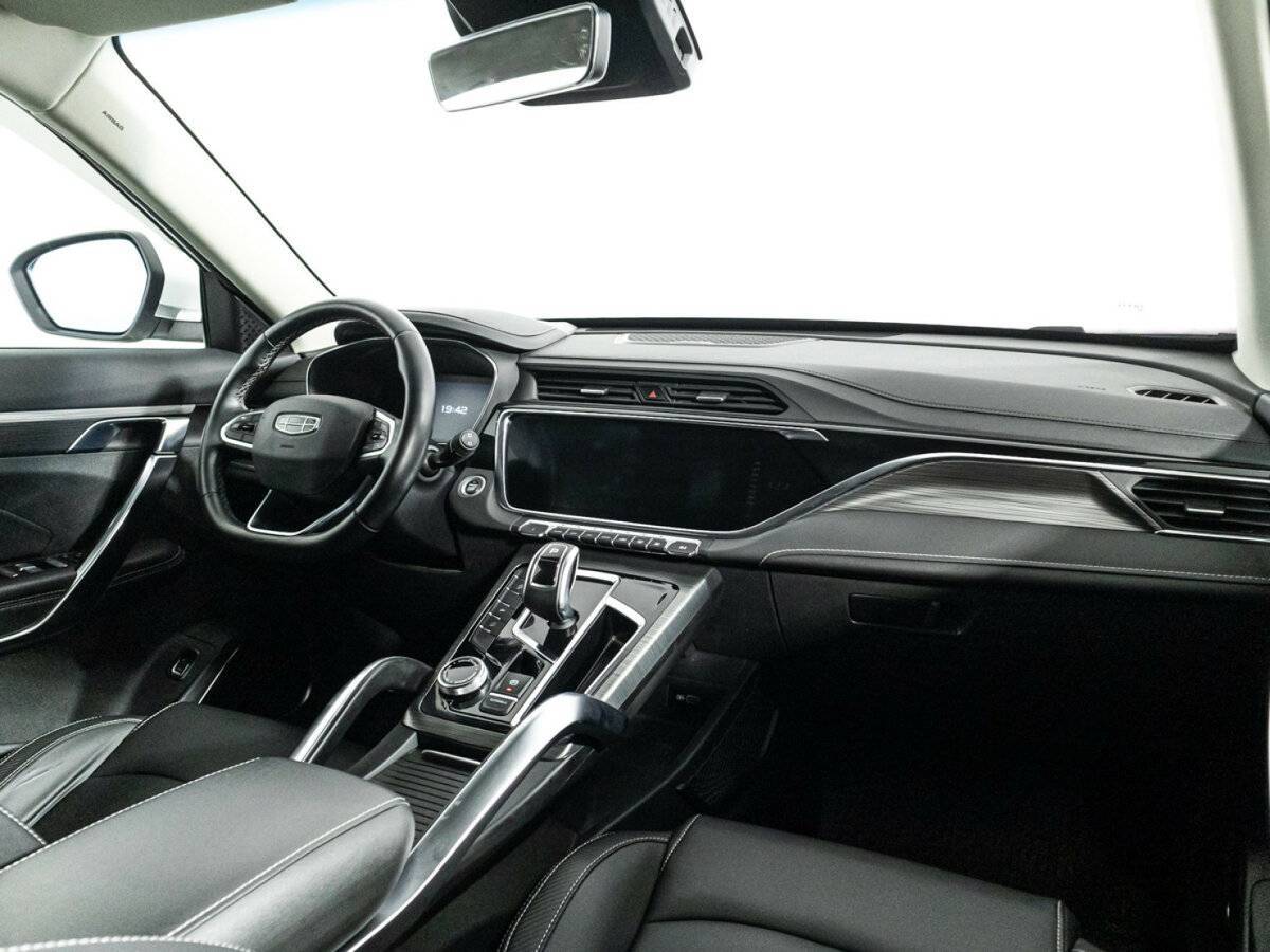 Geely Atlas Pro с пробегом — 2023 год. Фото: #8