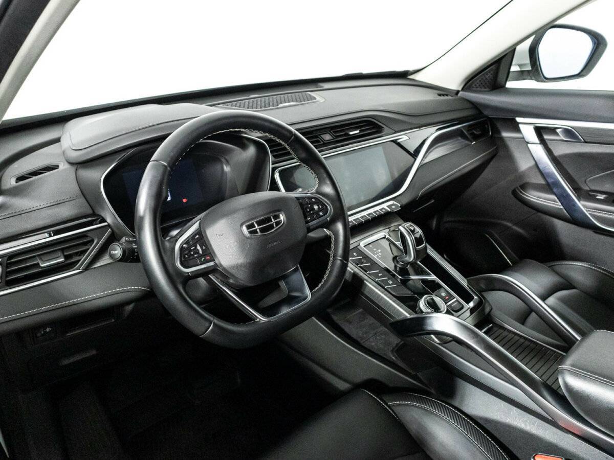 Geely Atlas Pro с пробегом — 2023 год. Фото: #10