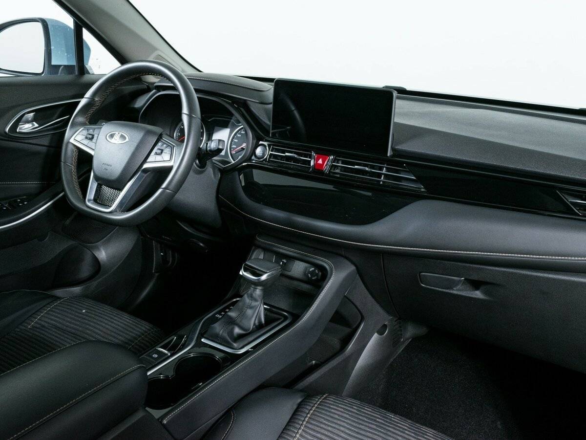 Москвич 3 с пробегом — 2023 год. Фото: #8