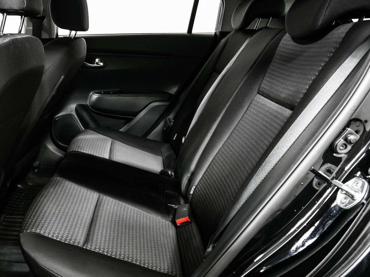 Kia Rio с пробегом — 2020 год. Фото: #11