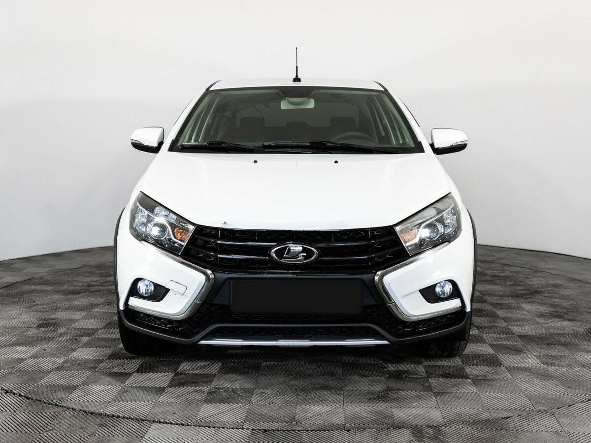 Lada (ВАЗ) Vesta с пробегом — 2018 год. Фото: #1