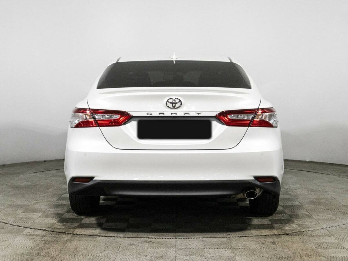 Toyota Camry с пробегом — 2020 год. Фото: #5