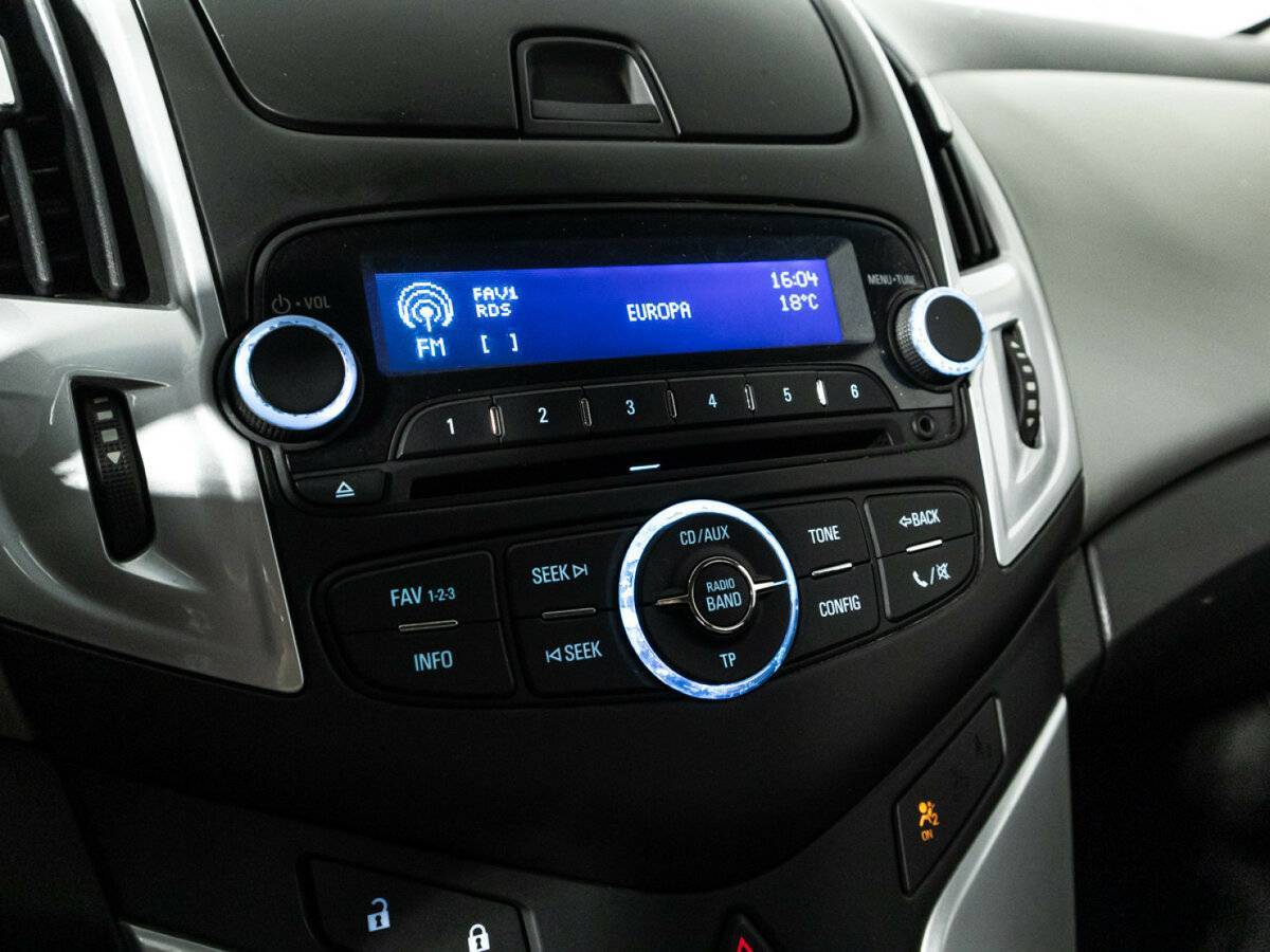 Chevrolet Cruze с пробегом — 2015 год. Фото: #15