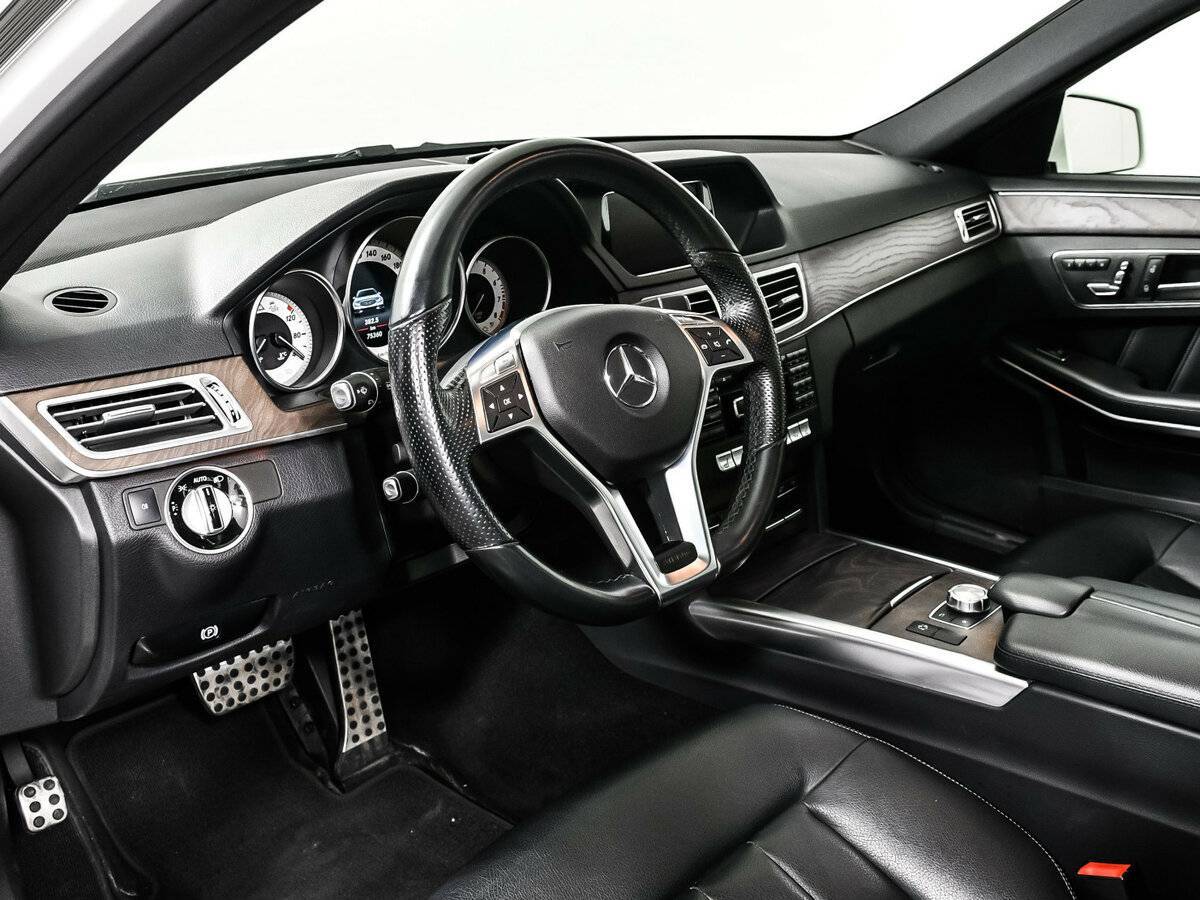 Mercedes-Benz E-Класс с пробегом — 2014 год. Фото: #12