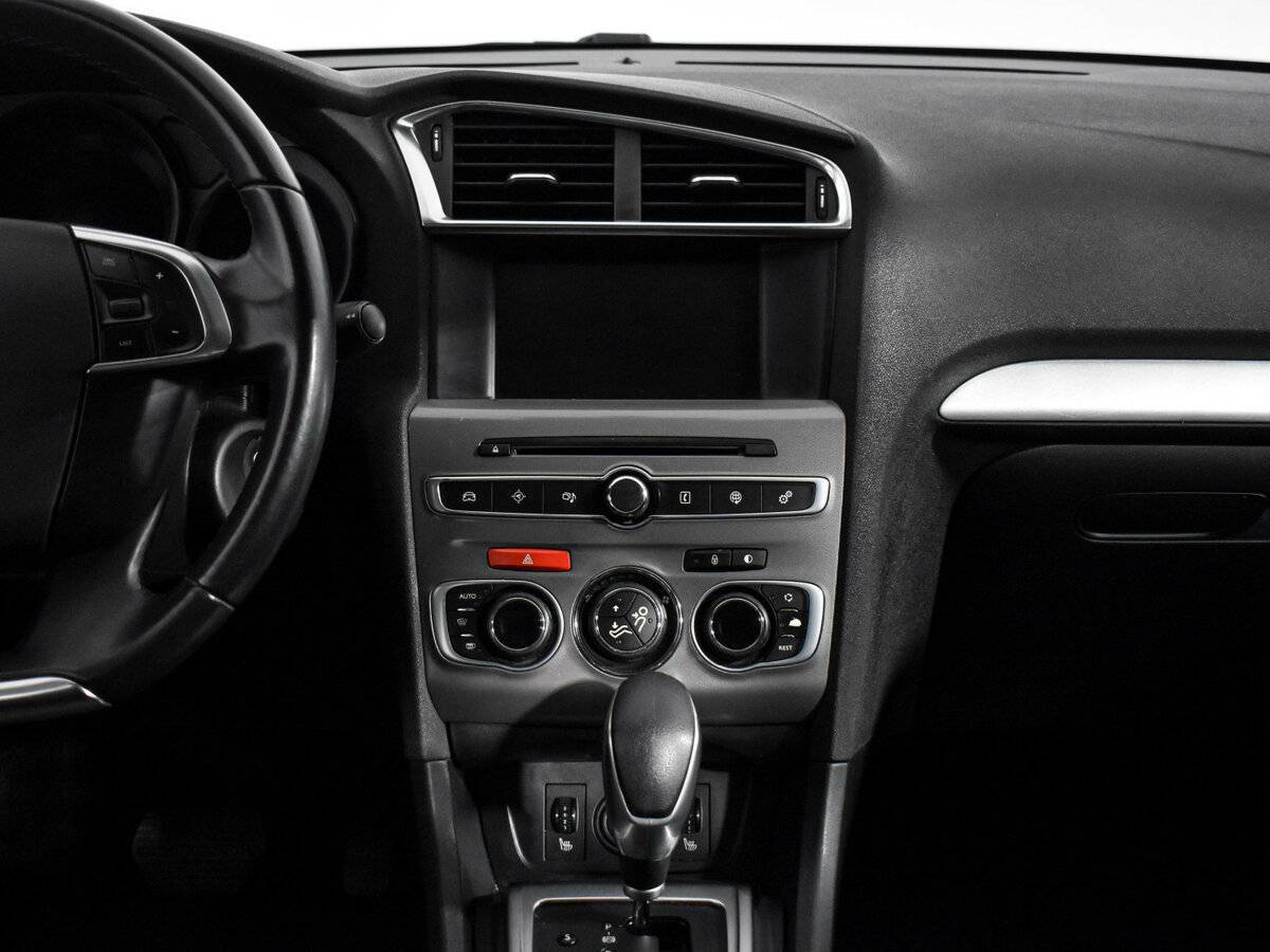 Citroen C4 с пробегом — 2016 год. Фото: #13