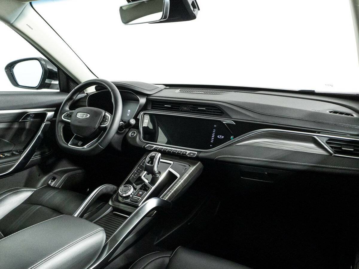 Geely Atlas Pro с пробегом — 2024 год. Фото: #8