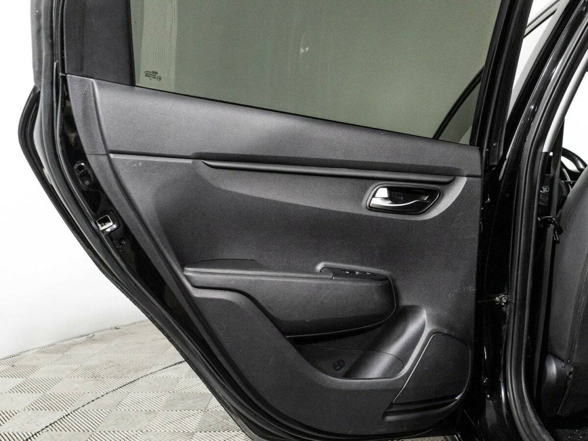 Kia Rio с пробегом — 2021 год. Фото: #26