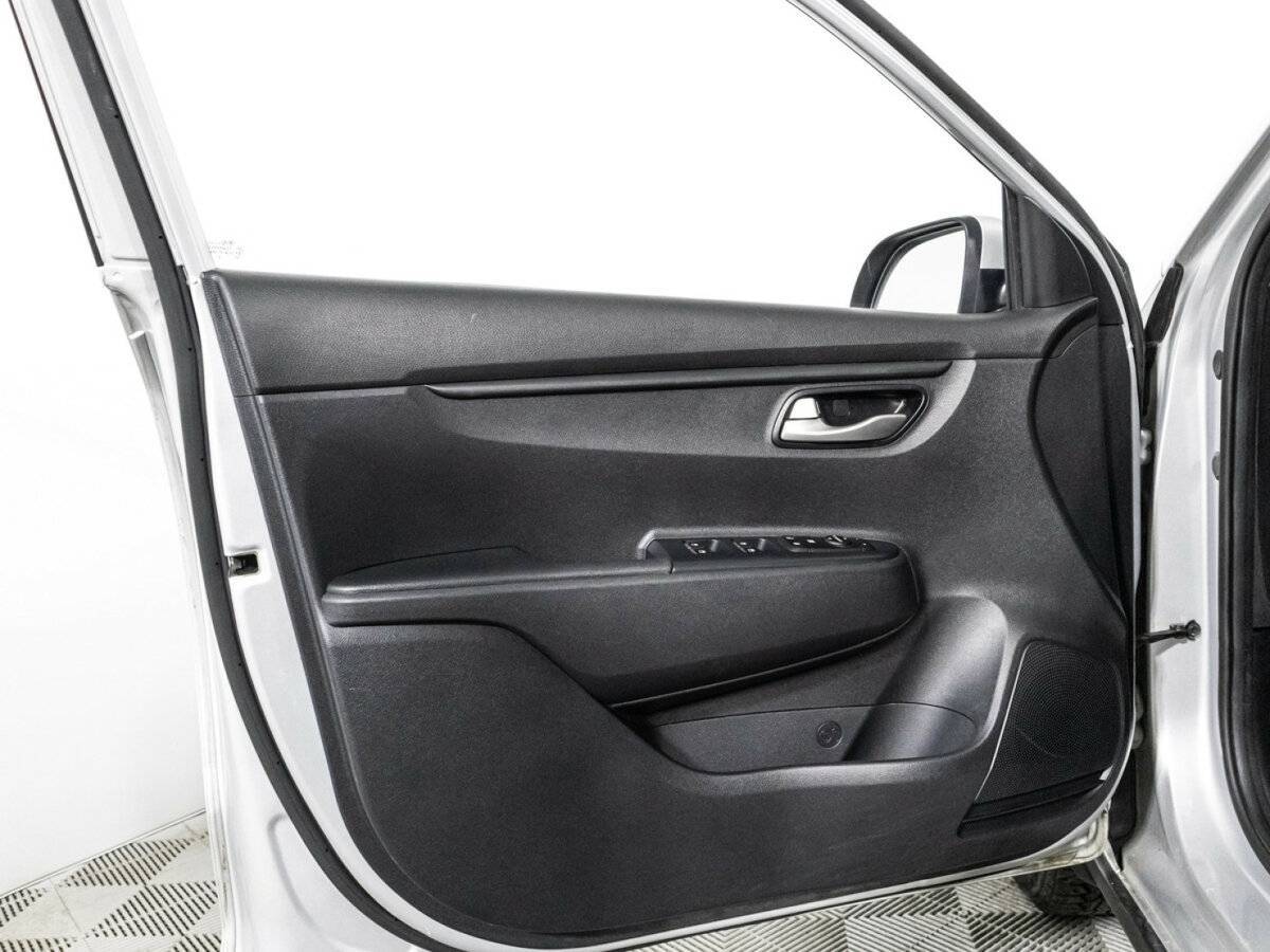 Kia Rio с пробегом — 2020 год. Фото: #24