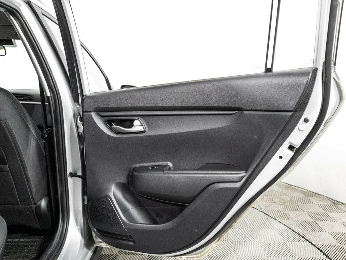 Kia Rio с пробегом — 2020 год. Фото: #27