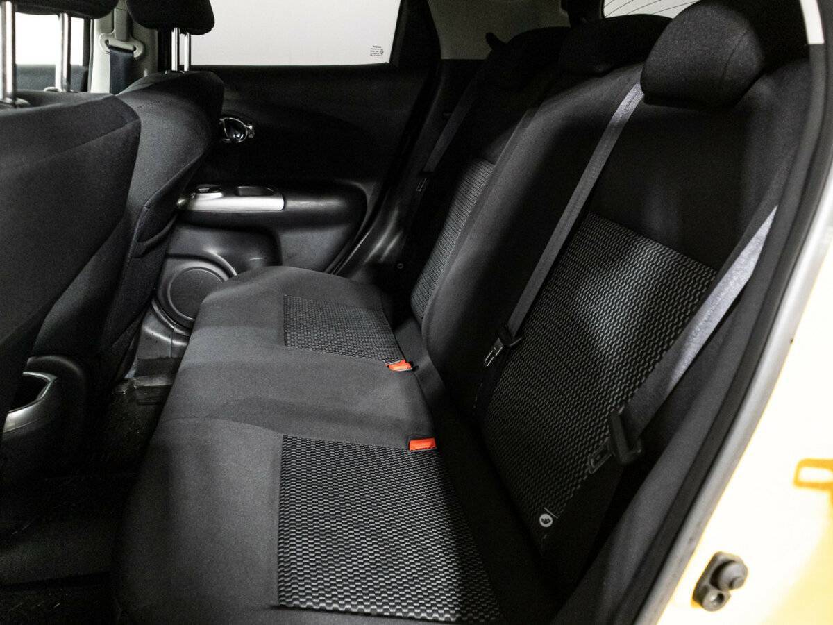 Nissan Juke с пробегом — 2017 год. Фото: #9