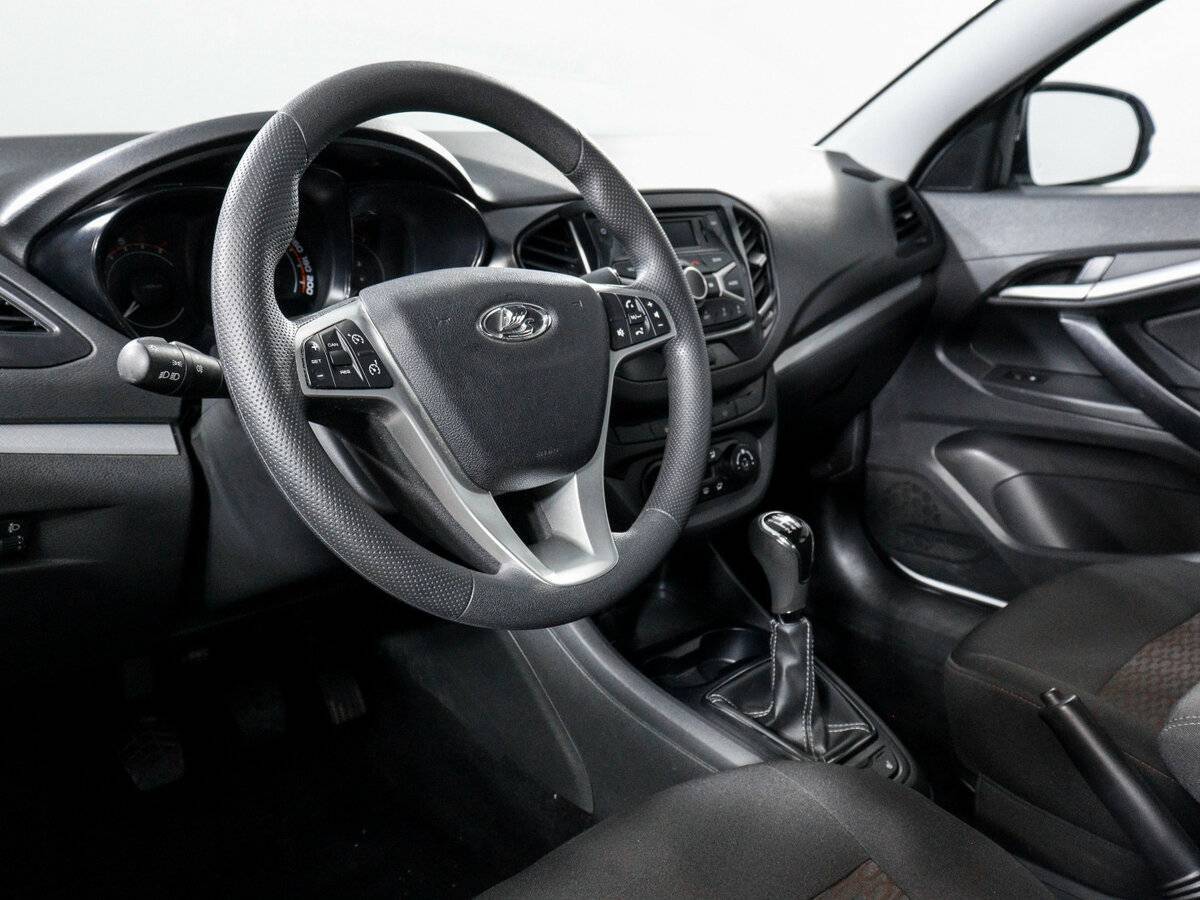 Lada (ВАЗ) Vesta с пробегом — 2018 год. Фото: #10