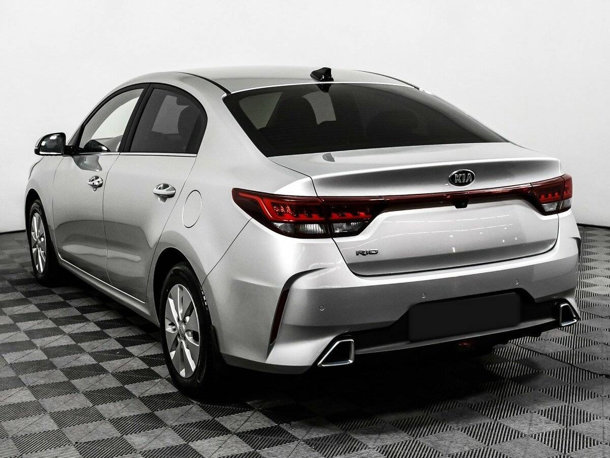 Kia Rio с пробегом — 2021 год. Фото: #6