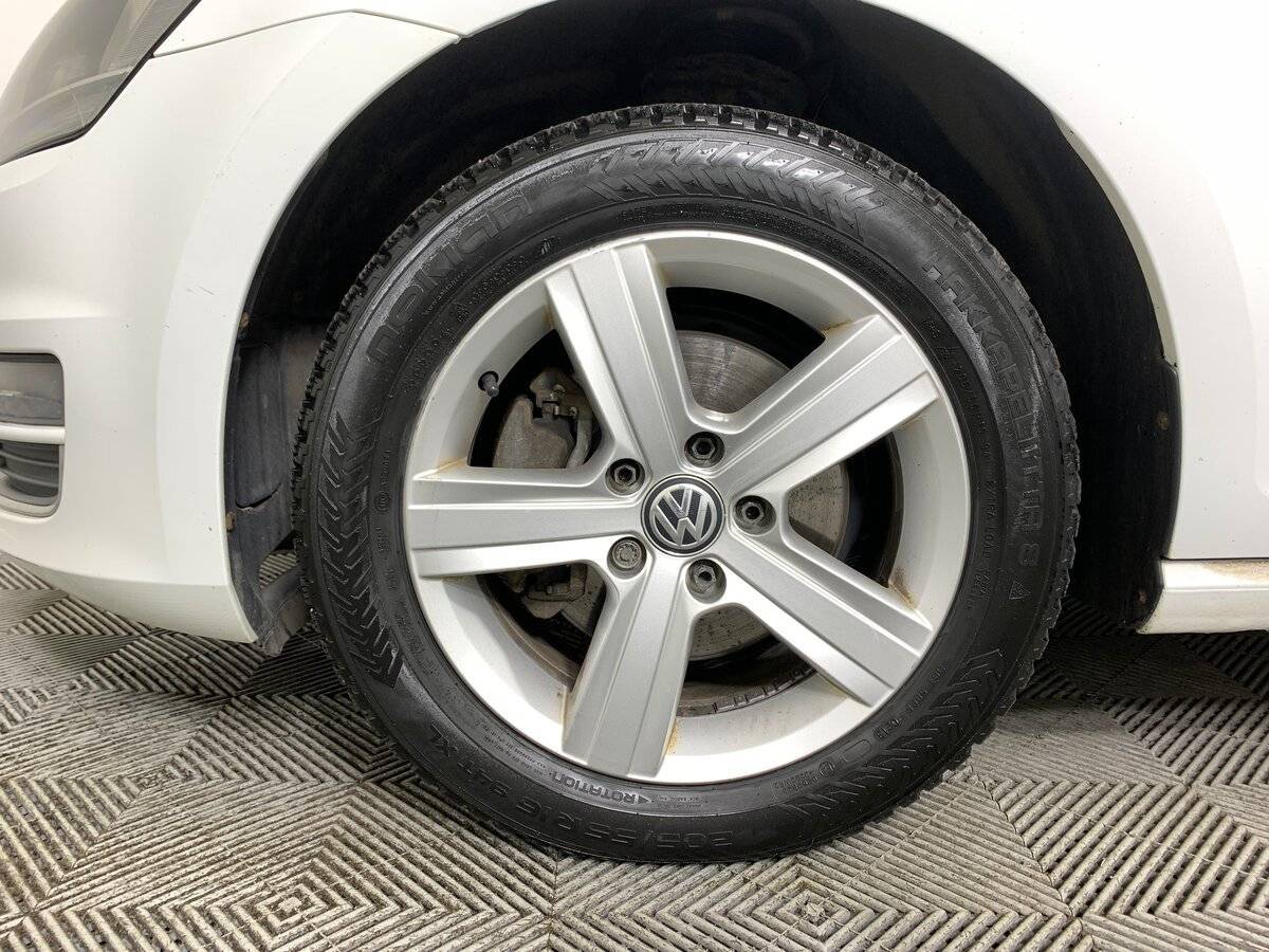 Volkswagen Golf с пробегом — 2013 год. Фото: #8