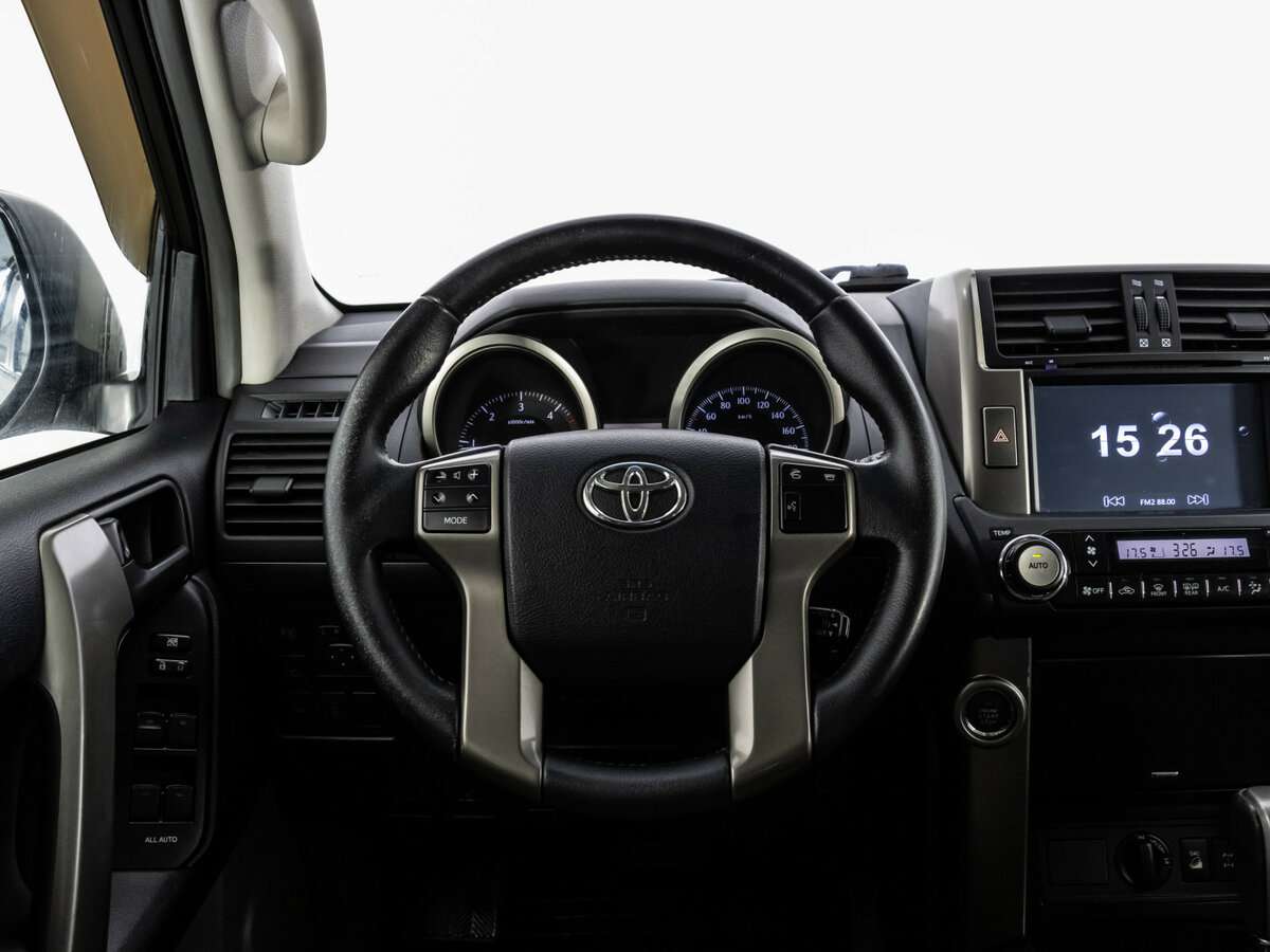 Toyota Land Cruiser Prado с пробегом — 2013 год. Фото: #11