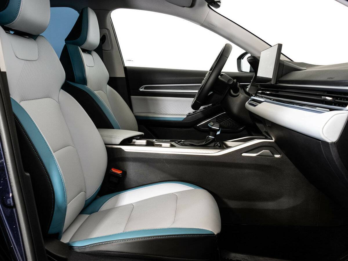 Geely Emgrand с пробегом — 2023 год. Фото: #10