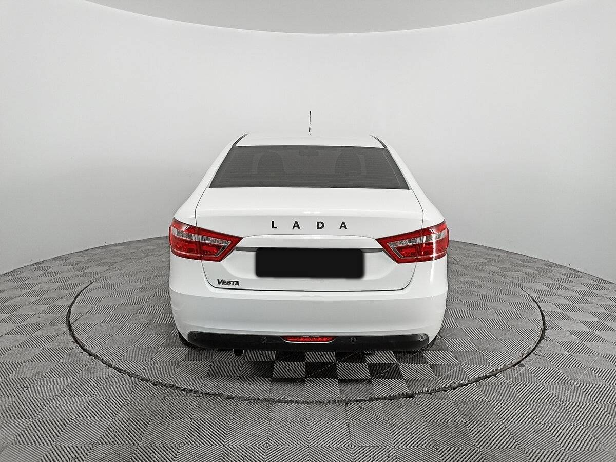 Lada (ВАЗ) Vesta с пробегом — 2021 год. Фото: #5