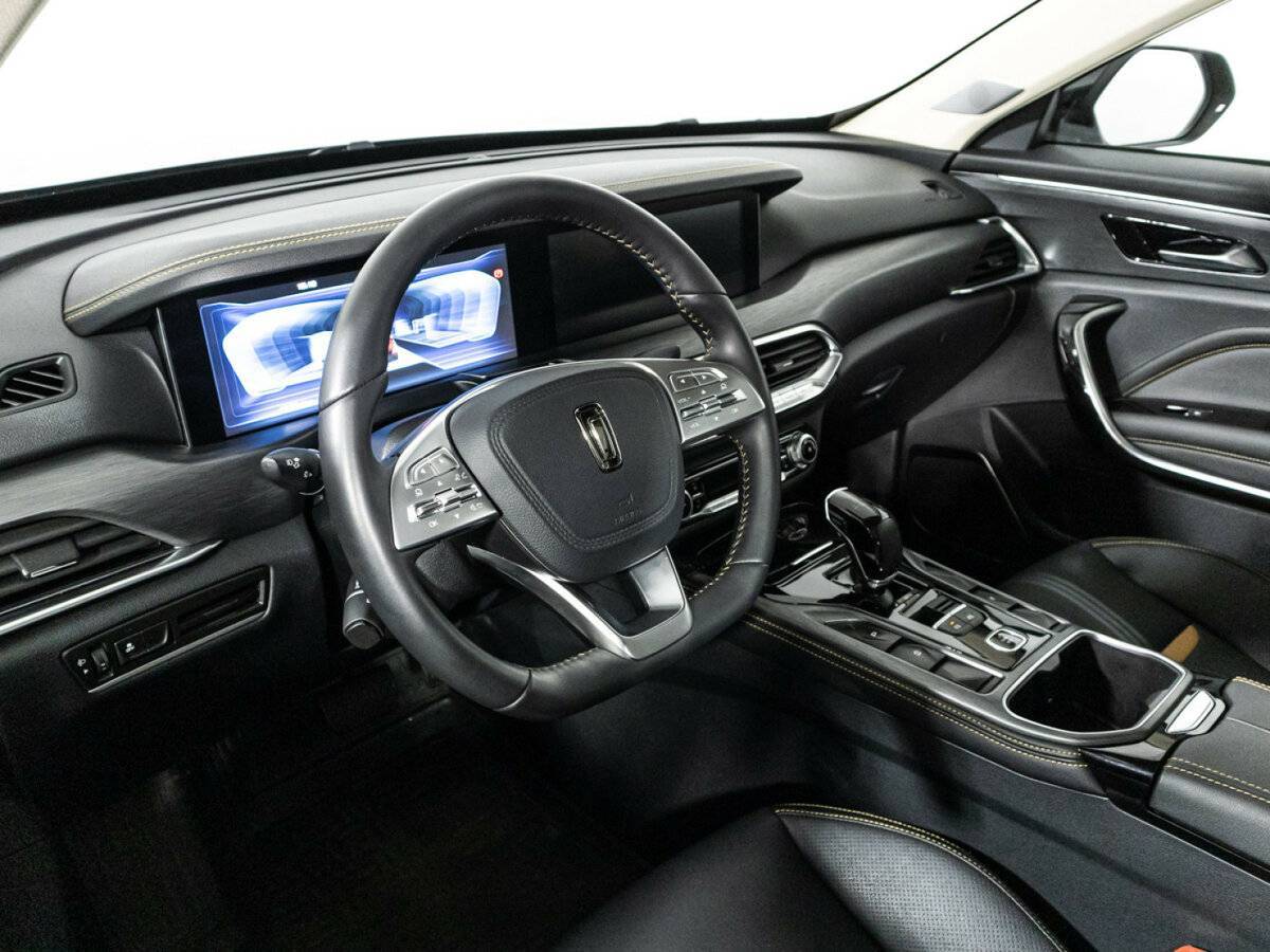 FAW Bestune T77 с пробегом — 2022 год. Фото: #10