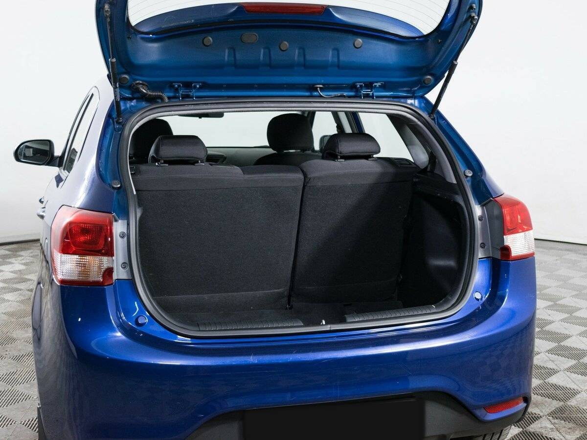 Kia Rio с пробегом — 2016 год. Фото: #6