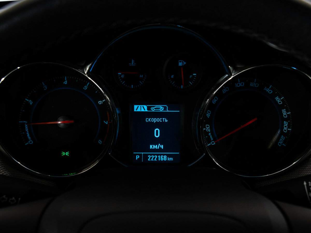 Chevrolet Cruze с пробегом — 2014 год. Фото: #19