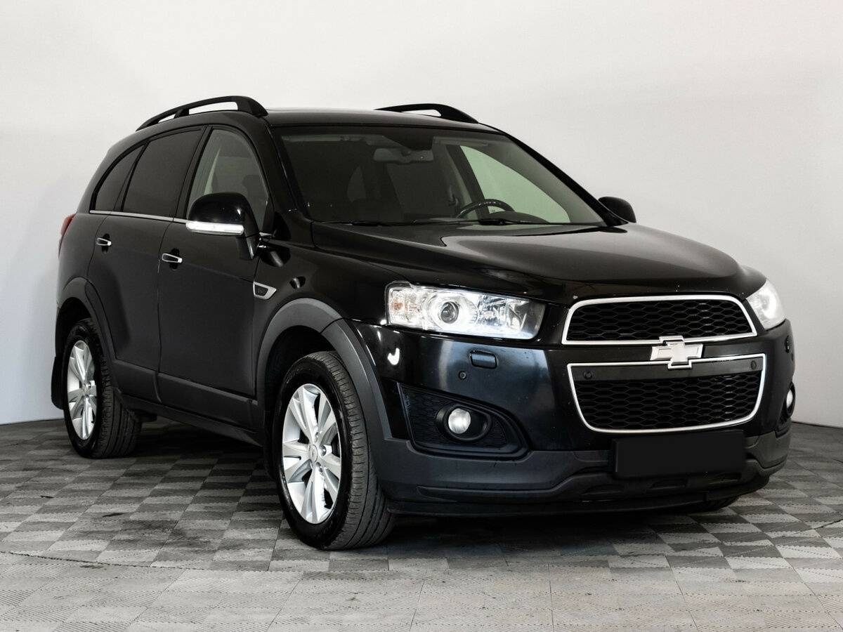 Chevrolet Captiva с пробегом — 2015 год. Фото: #2