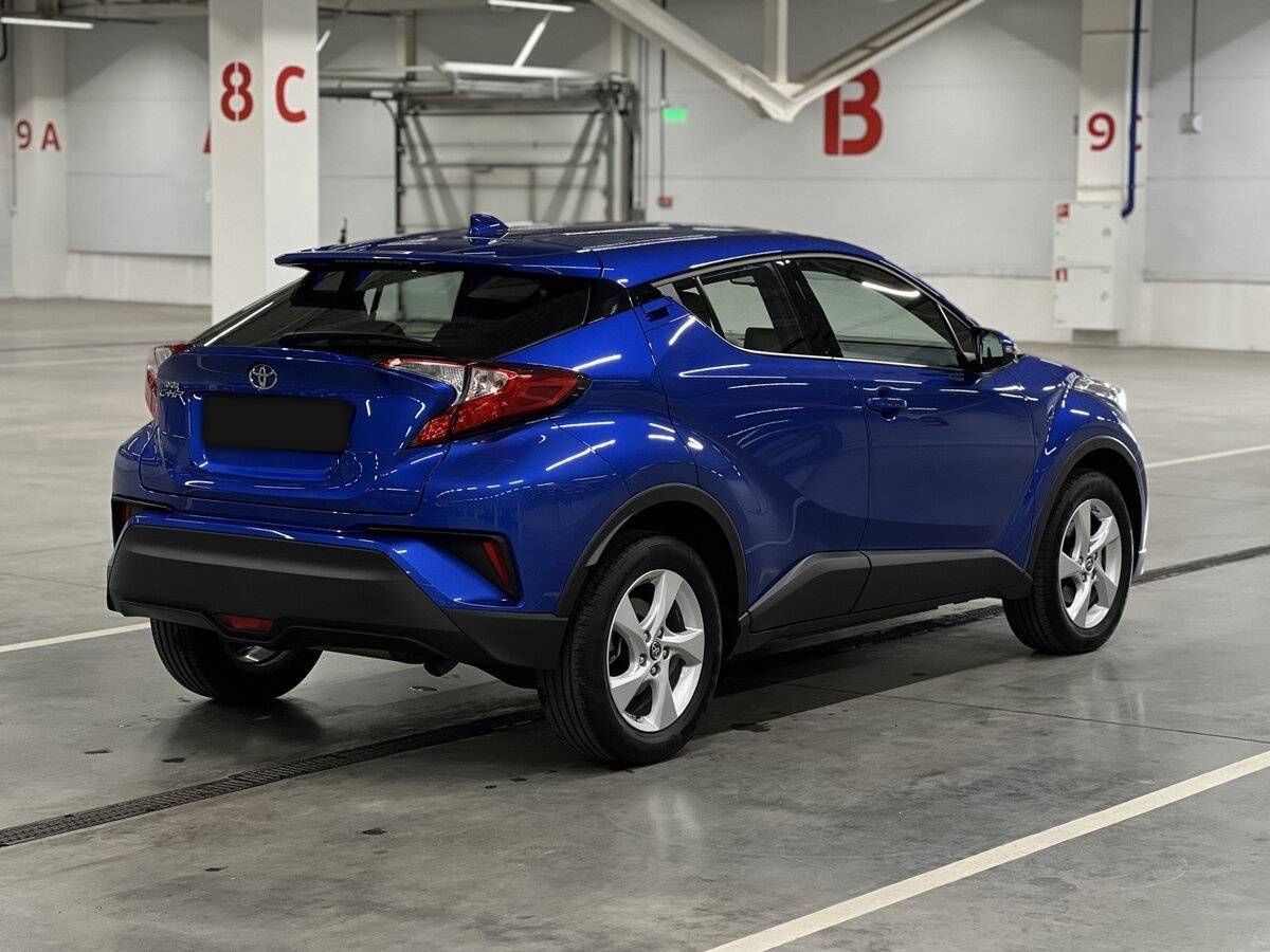 Toyota C-HR с пробегом — 2019 год. Фото: #4