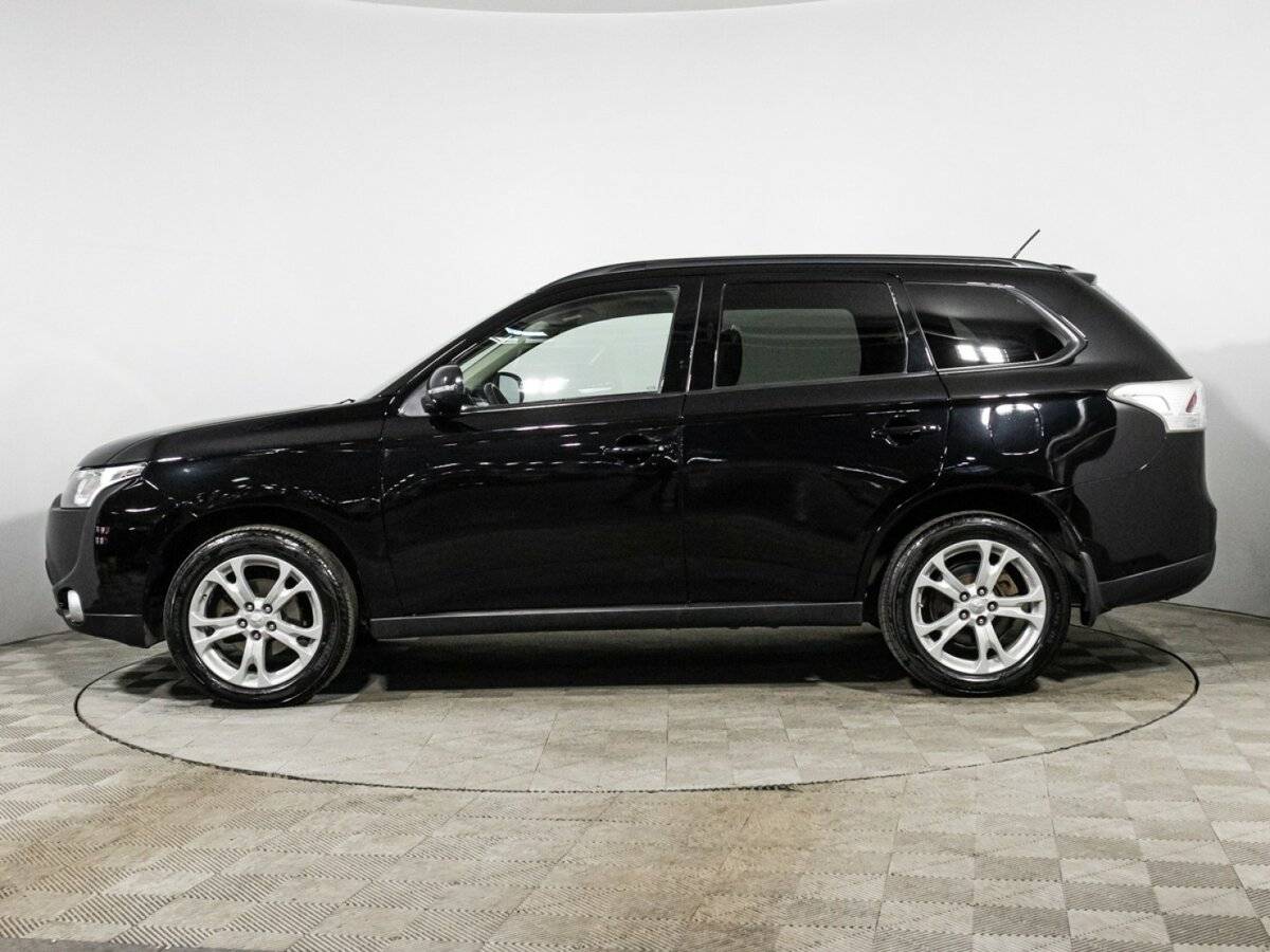 Mitsubishi Outlander с пробегом — 2013 год. Фото: #7
