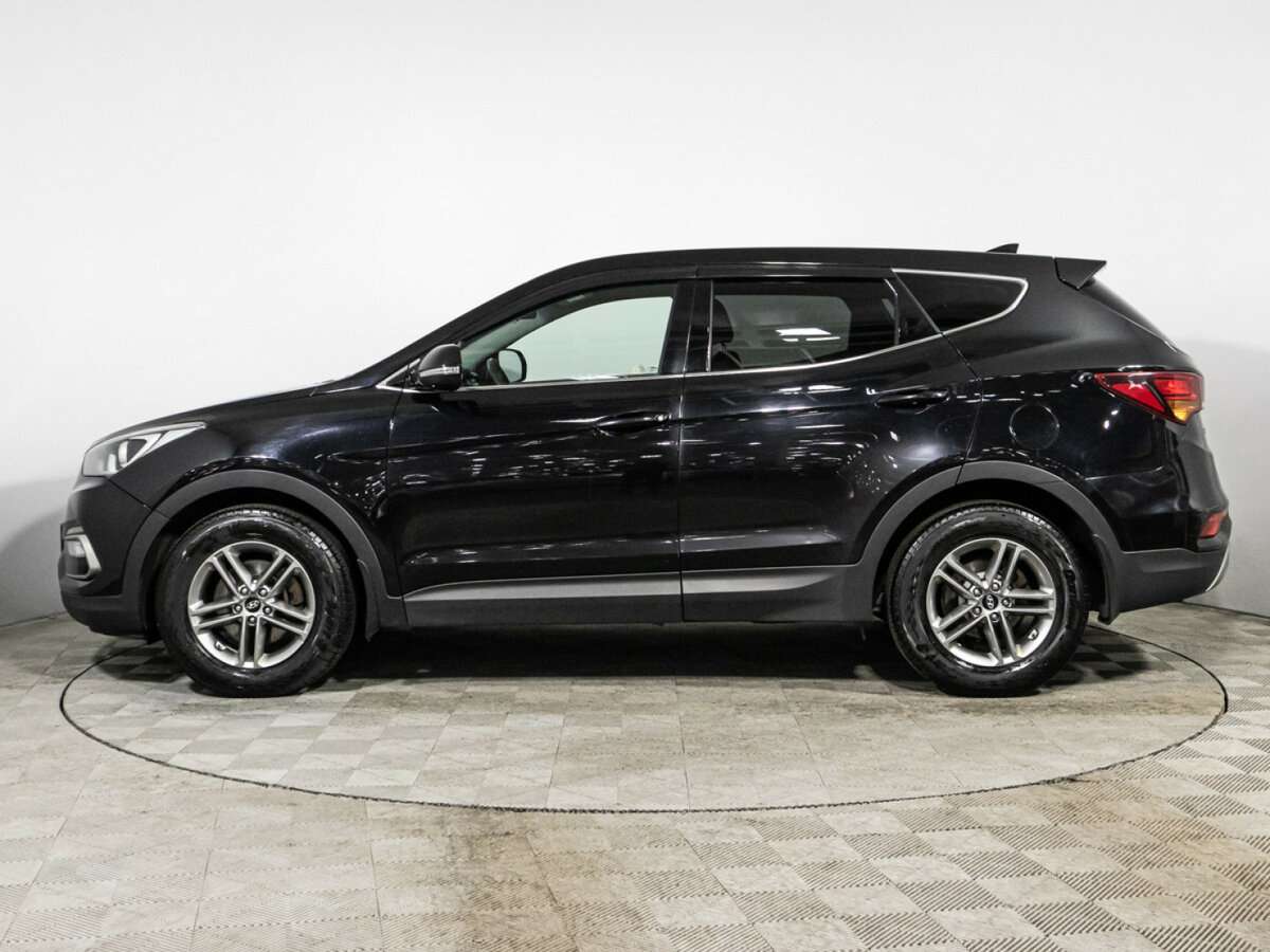Hyundai Santa Fe с пробегом — 2017 год. Фото: #7
