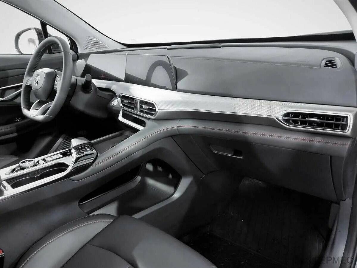 Changan UNI-T с пробегом — 2023 год. Фото: #11