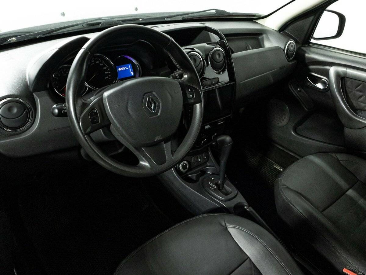 Renault Duster с пробегом — 2016 год. Фото: #10
