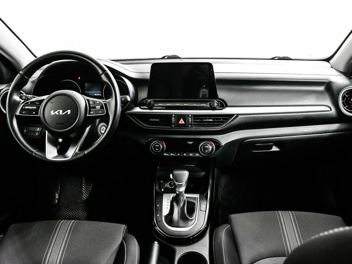 Kia Cerato с пробегом — 2022 год. Фото: #10