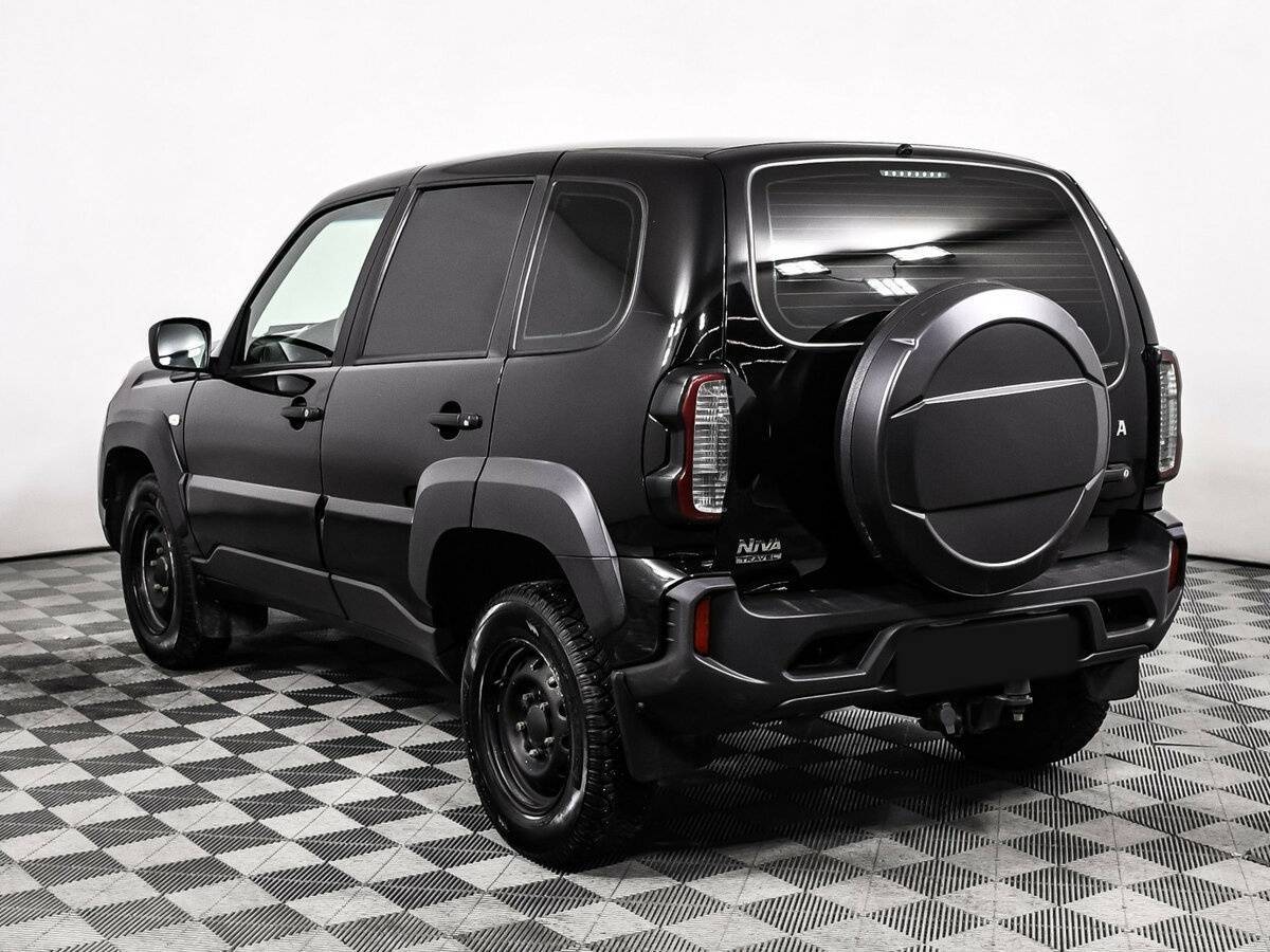Lada (ВАЗ) Niva с пробегом — 2021 год. Фото: #6