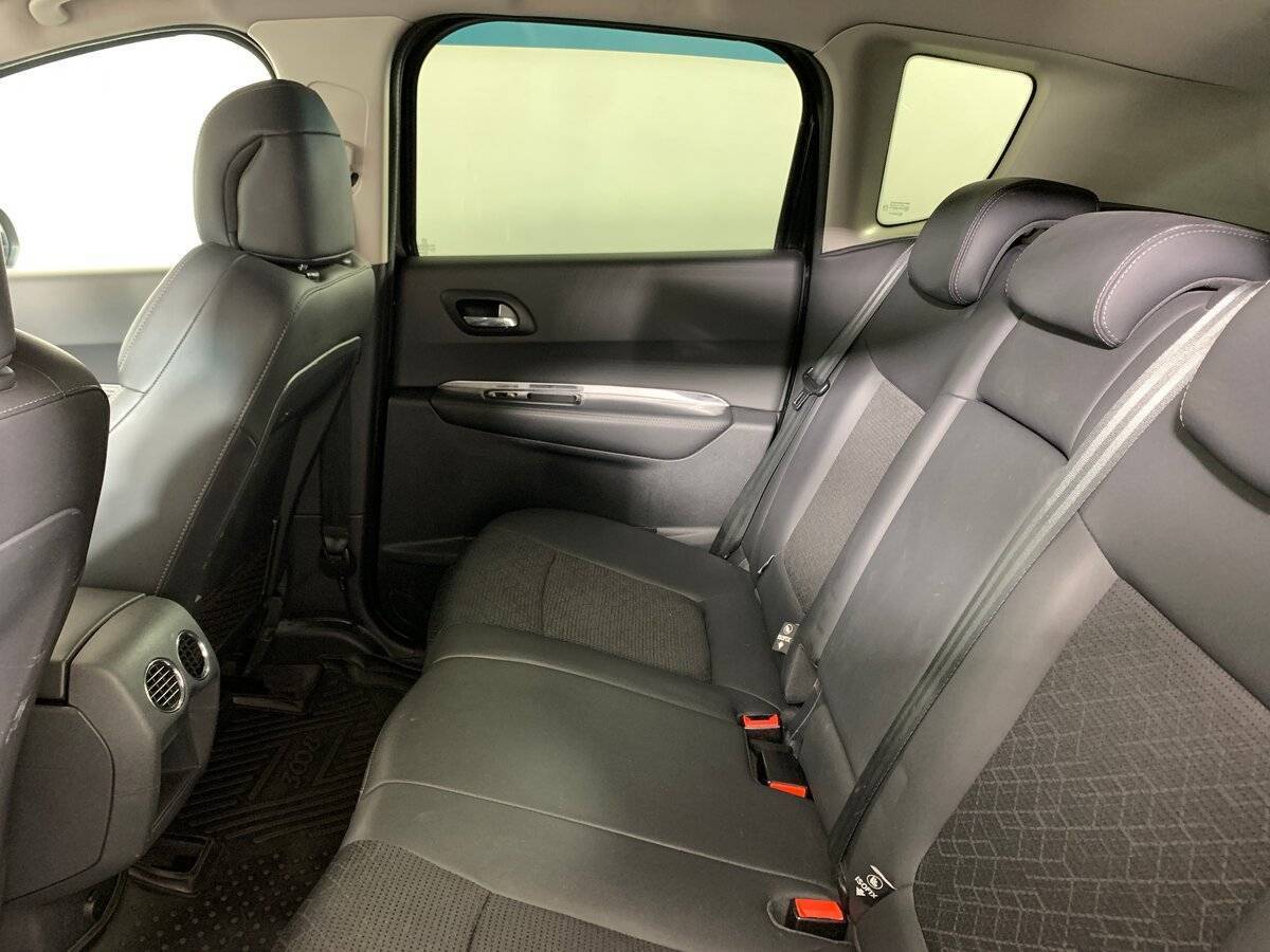 Peugeot 3008 с пробегом — 2014 год. Фото: #18