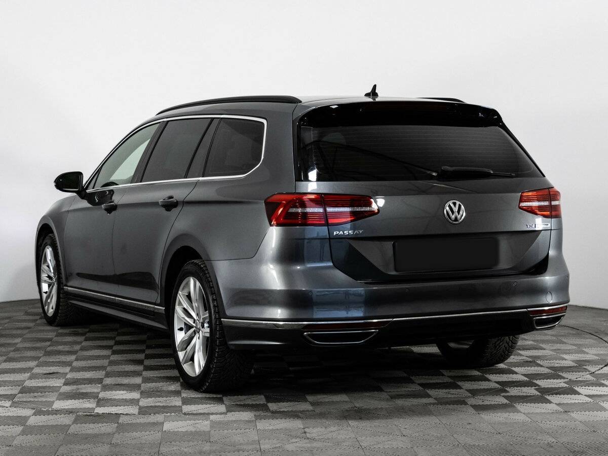 Volkswagen Passat с пробегом — 2016 год. Фото: #6