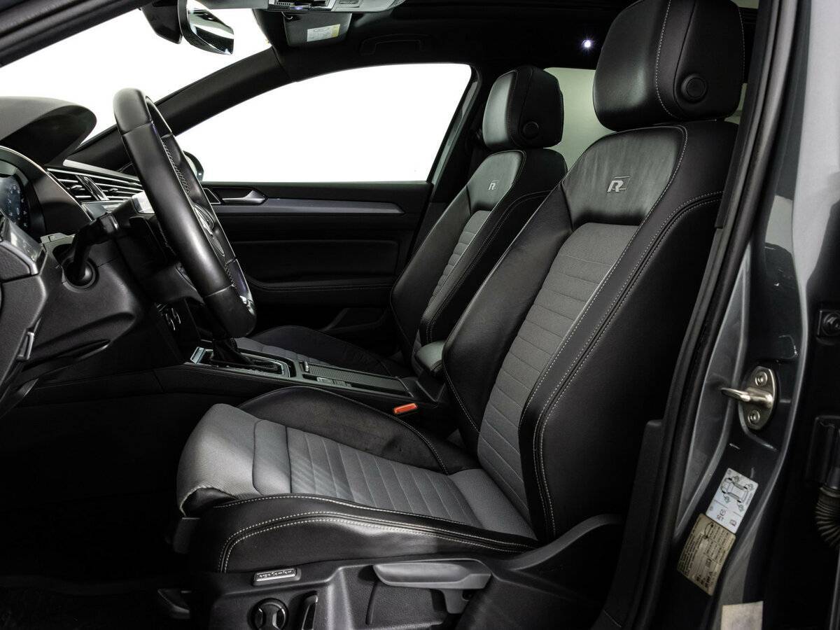 Volkswagen Passat с пробегом — 2016 год. Фото: #14