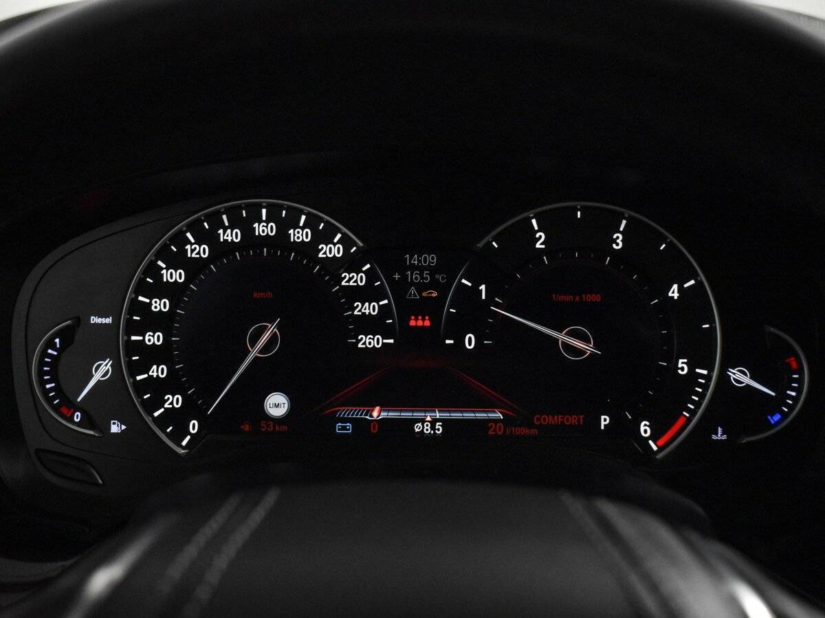 BMW 5 серии с пробегом — 2017 год. Фото: #22