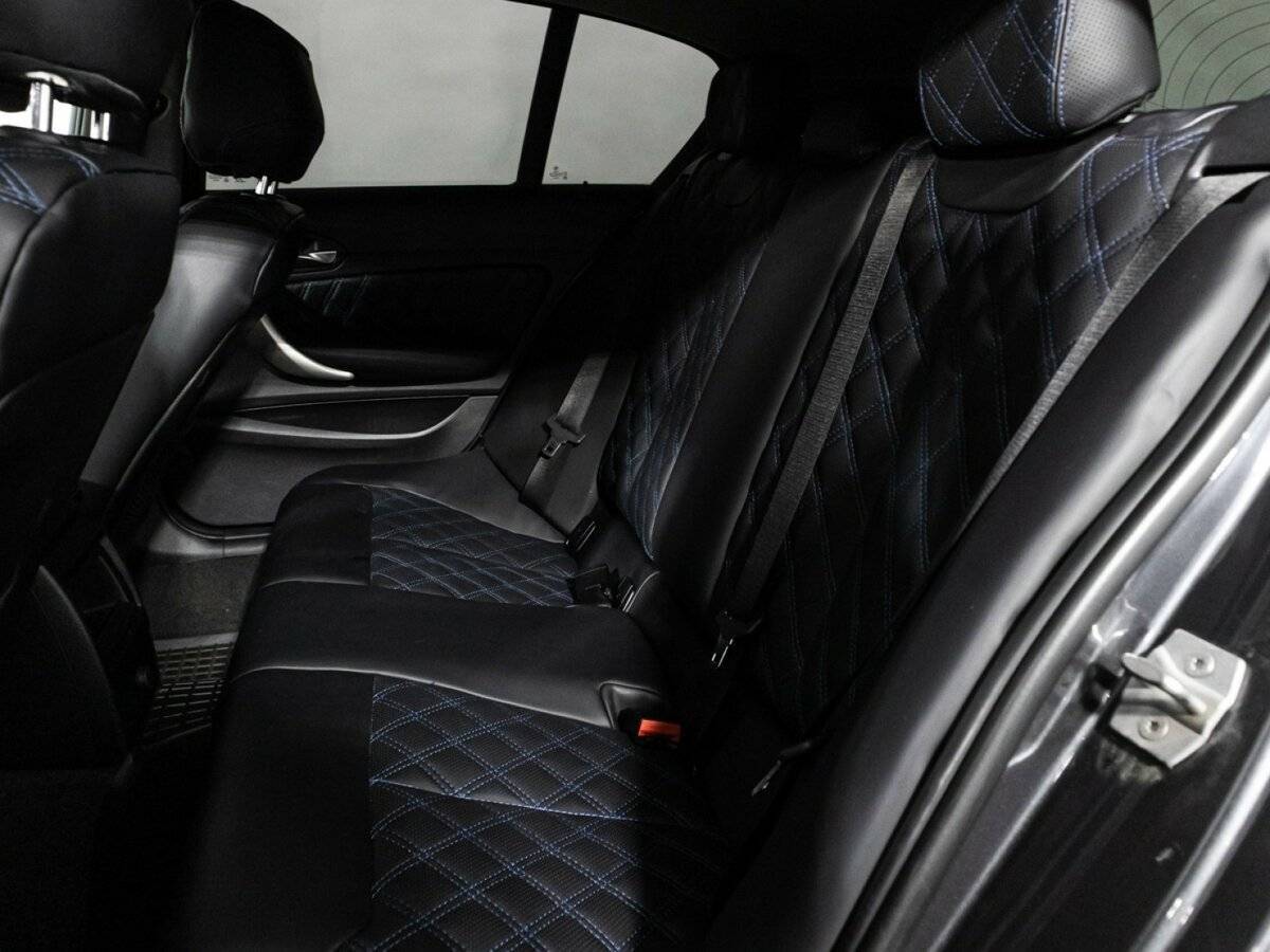 BMW 1 серии с пробегом — 2017 год. Фото: #9