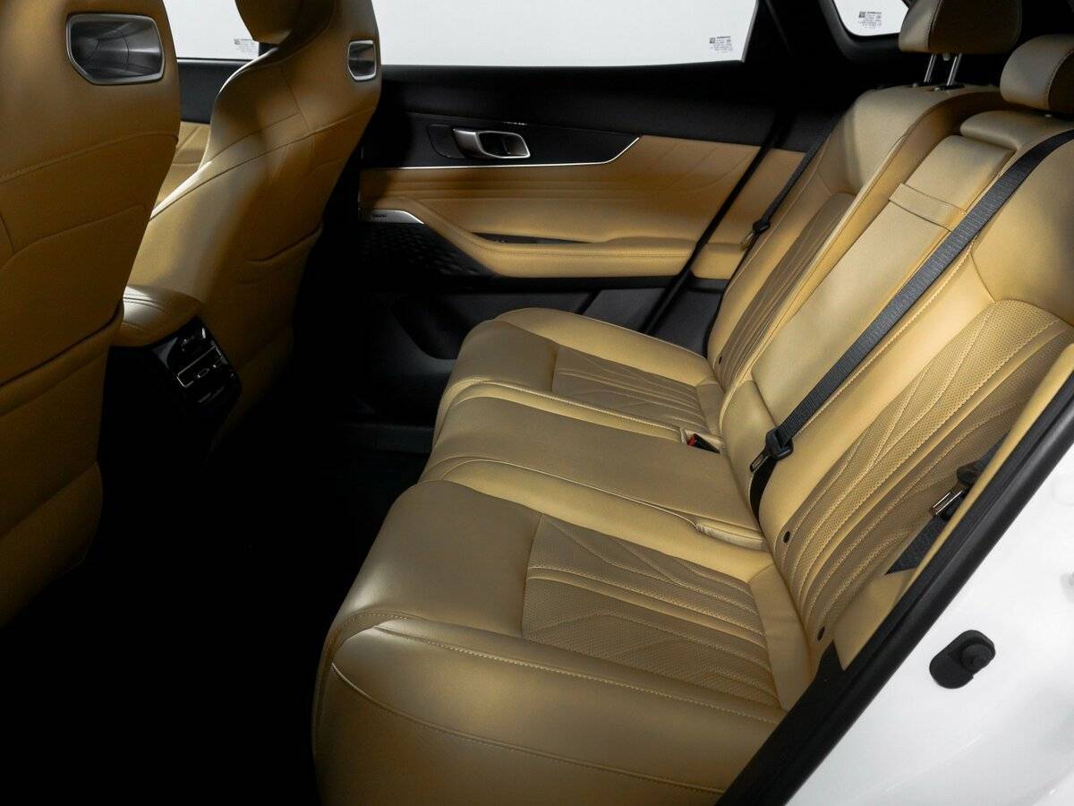 Changan UNI-K с пробегом — 2023 год. Фото: #9