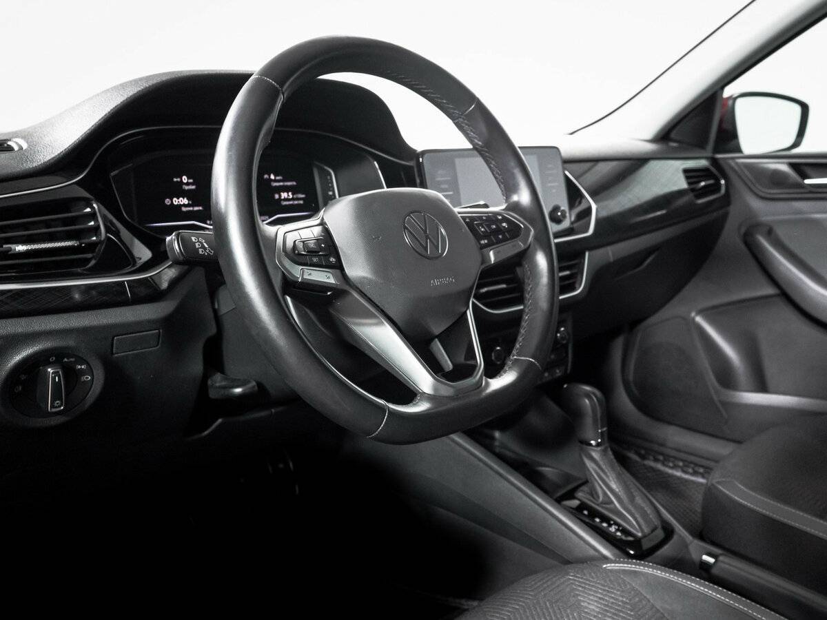 Volkswagen Polo с пробегом — 2021 год. Фото: #12