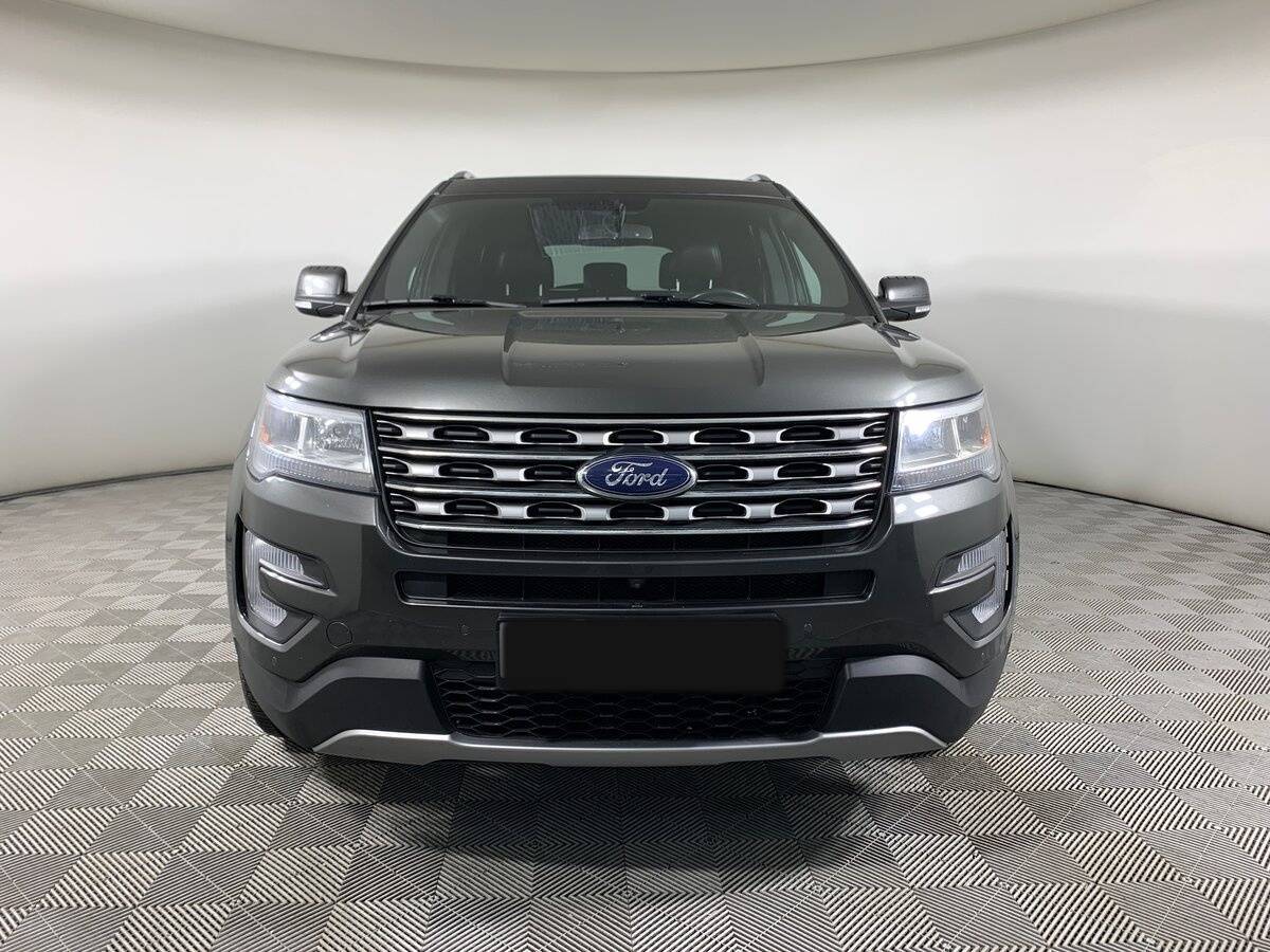 Ford Explorer с пробегом — 2017 год. Фото: #1