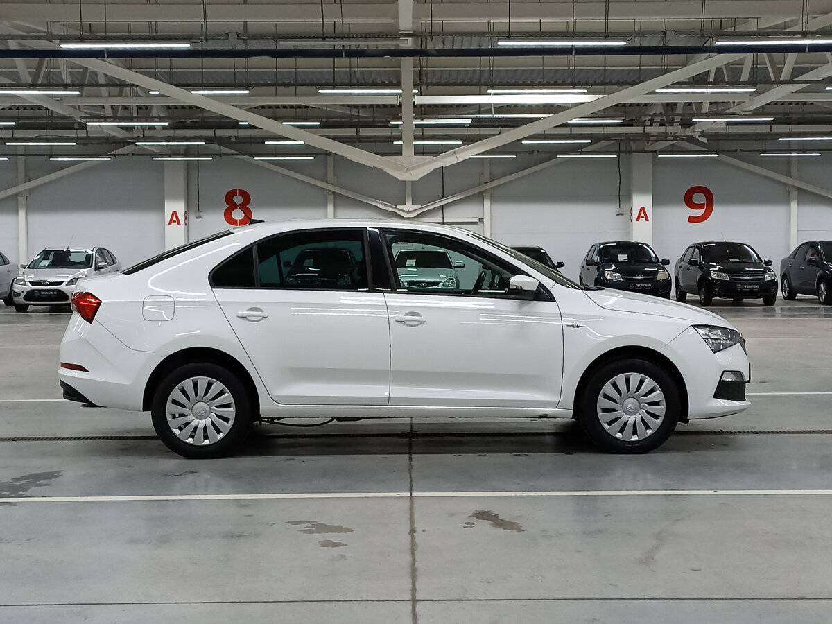 Skoda Rapid с пробегом — 2021 год. Фото: #3