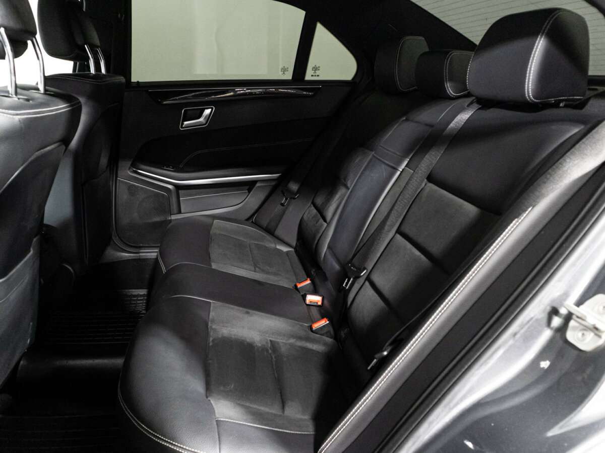 Mercedes-Benz E-Класс с пробегом — 2015 год. Фото: #10