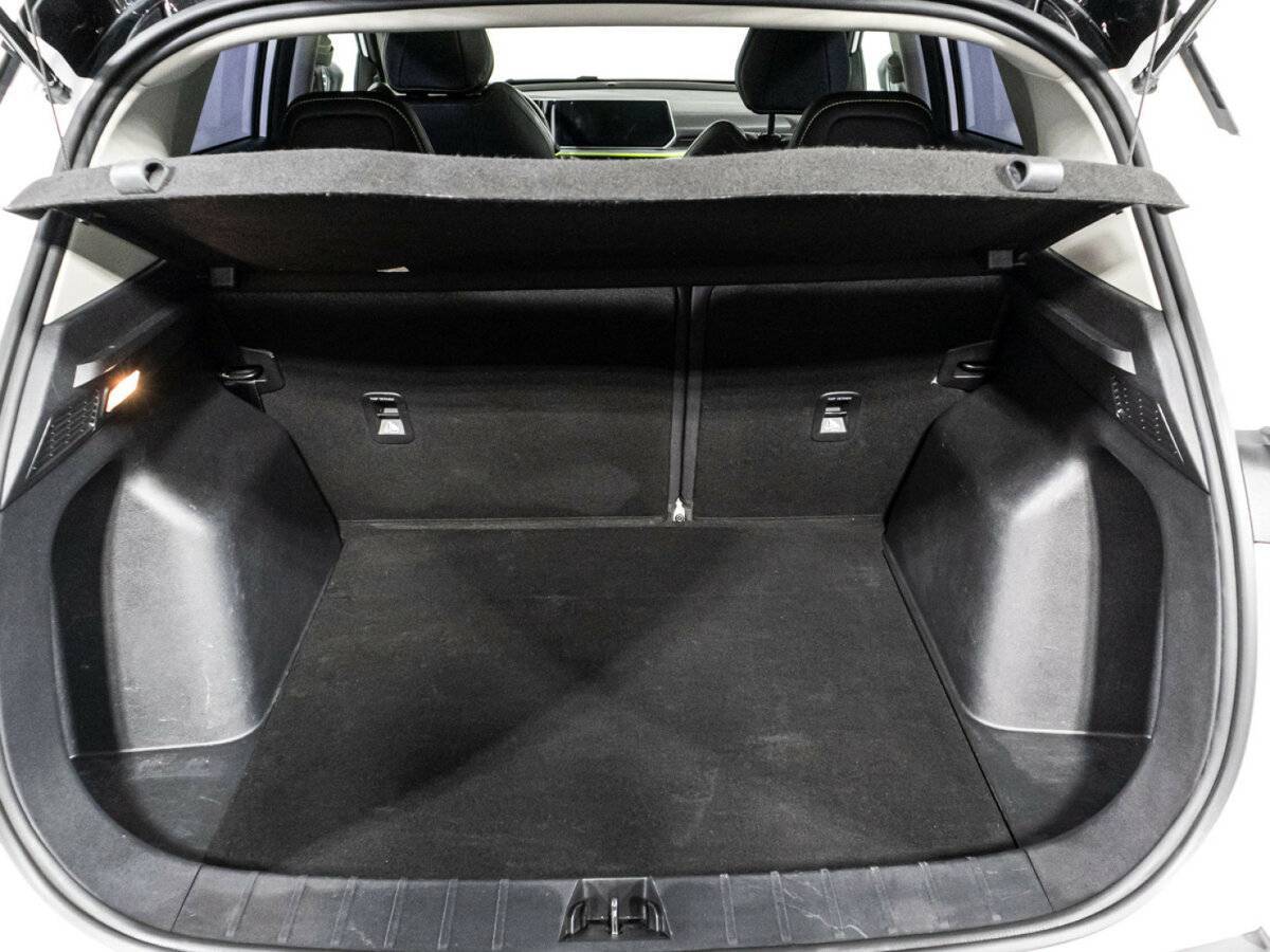 Geely Coolray с пробегом — 2023 год. Фото: #14