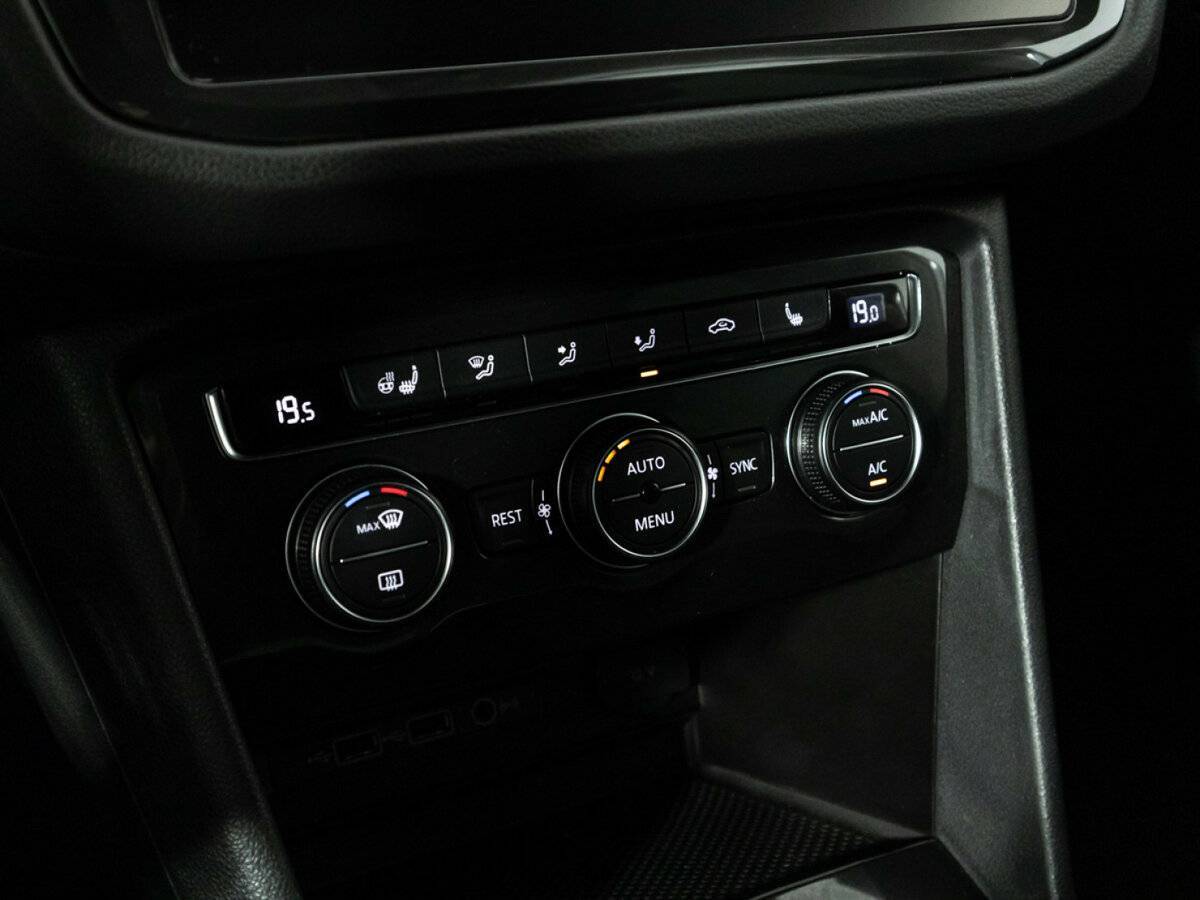 Volkswagen Tiguan с пробегом — 2020 год. Фото: #20