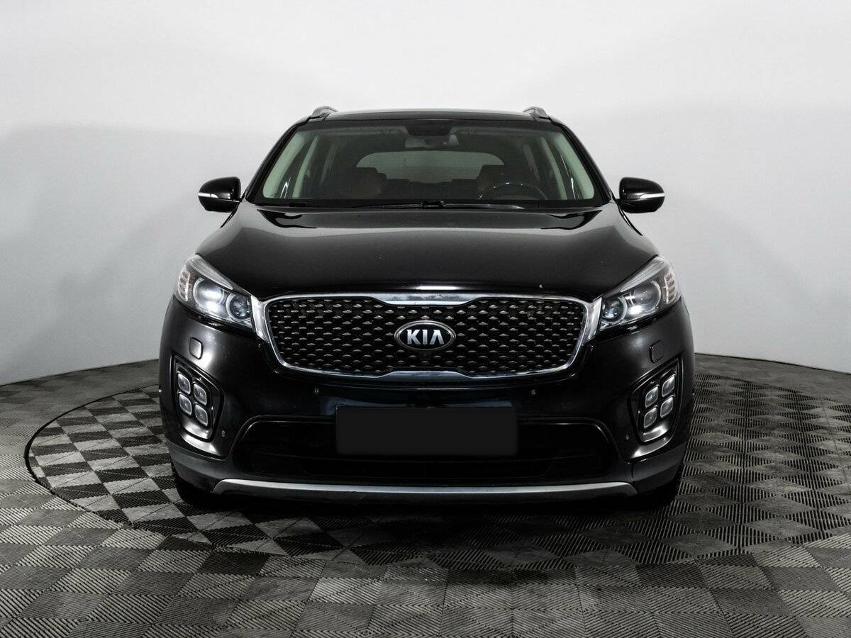 Kia Sorento с пробегом — 2016 год. Фото: #1