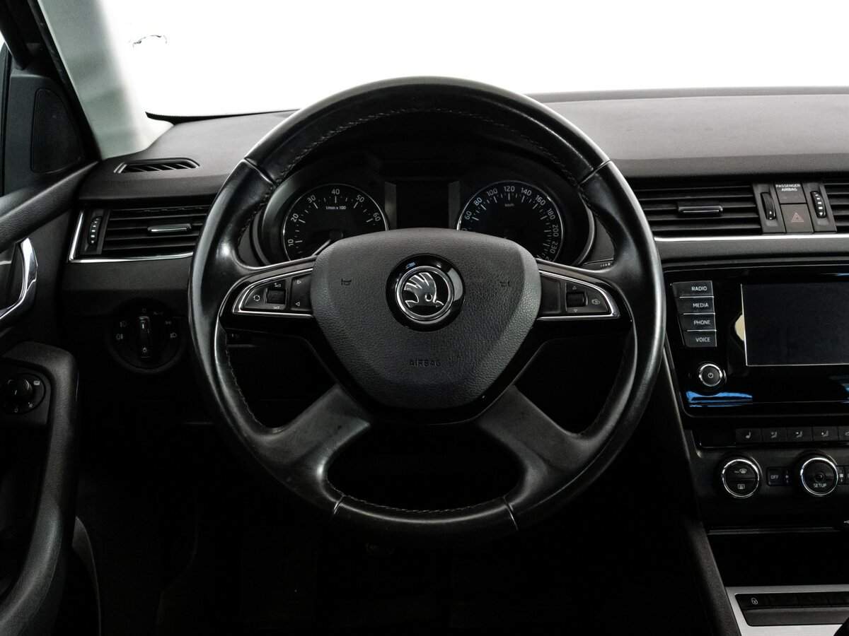 Skoda Octavia с пробегом — 2013 год. Фото: #11