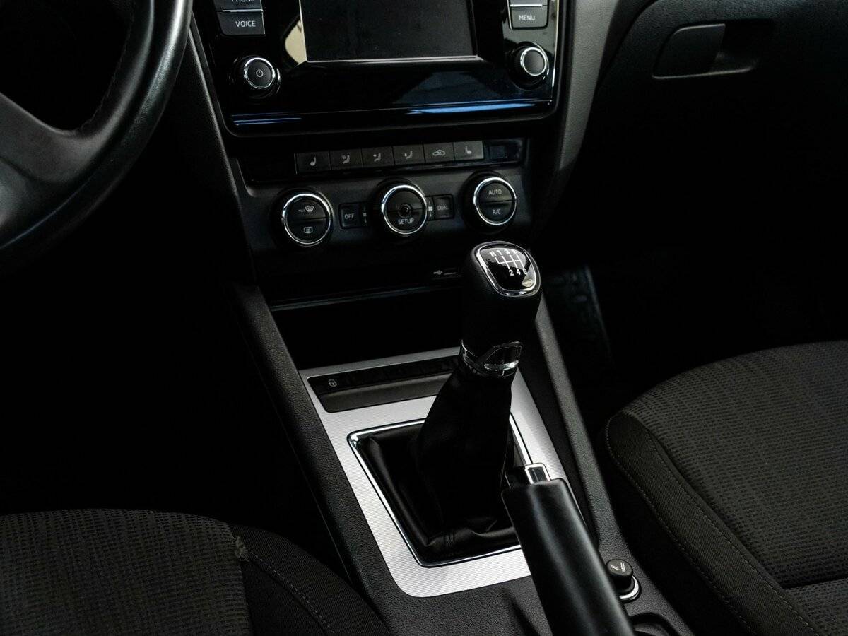 Skoda Octavia с пробегом — 2013 год. Фото: #13